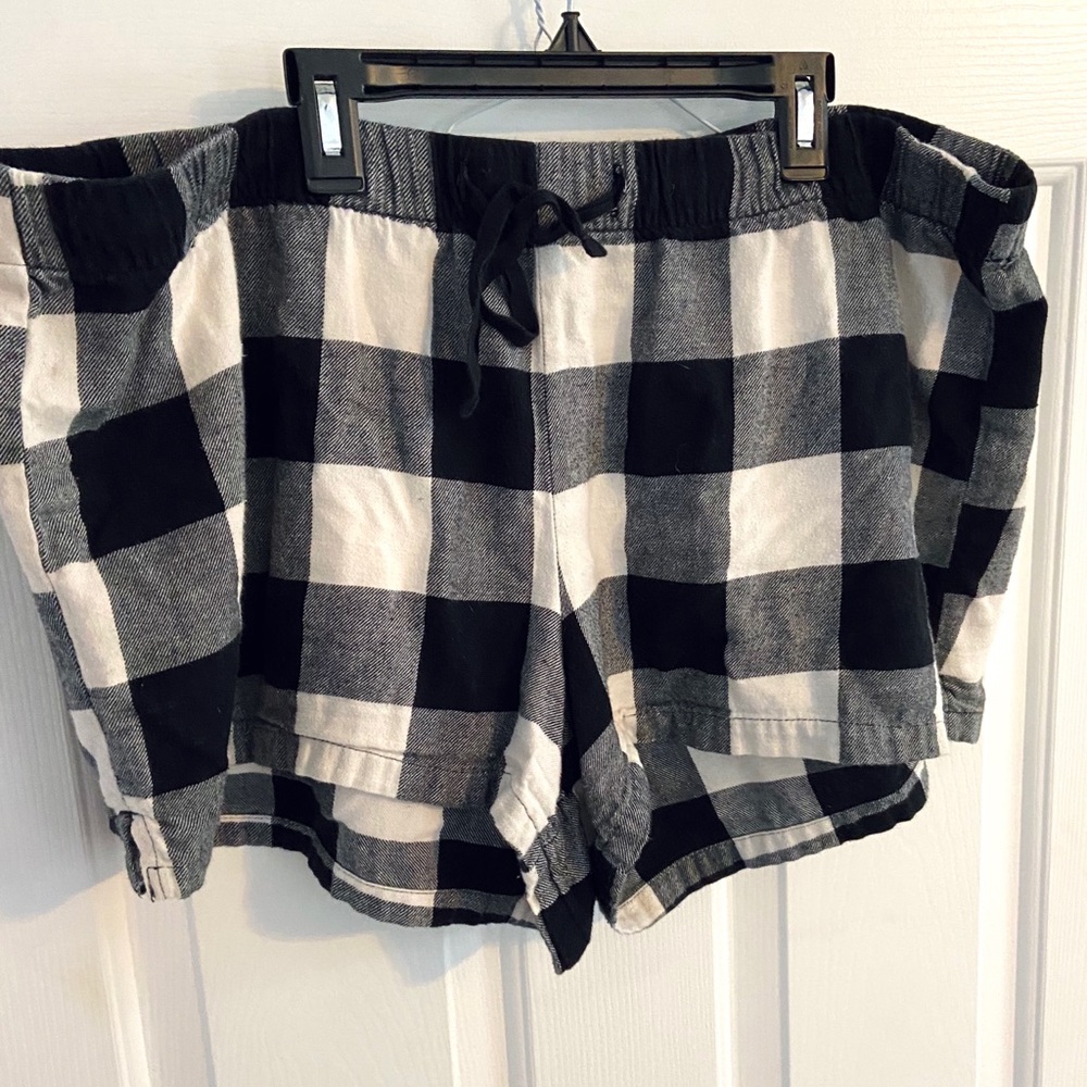 Plaid pajama shorts